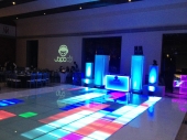Luces al ritmo de la música. - Japo DJ