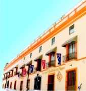 Fachada IUCR - Instituto Universitario Carl Rogers