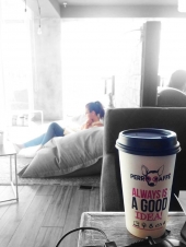  - Perro Caffé