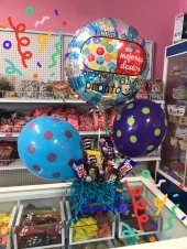  Arreglos con globos y dulces para cumpleaños, graduación, aniversario, etc.  - Salón de fiestas y dulcería - Candy City