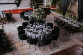 ¡Déjanos encargarnos de cada detalle mientras tú disfrutas de cada momento! - Banquetes Casamento Festa