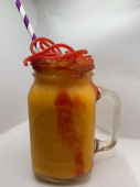 Ven a probar nuestra variedad de Smoothies. - Canela & miel cafetería