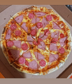  - Pizzería entre masas