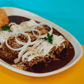  - De Maíz y Comal Enchiladería
