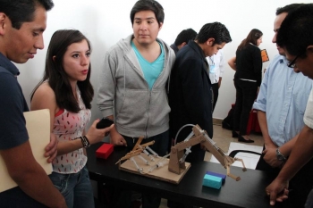 Cada grupo realizo la explicación y justificación de cada uno de sus proyectos. - IADEU - Instituto ...
