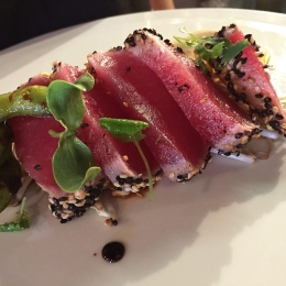 Atún tataki - Restaurante Intro - Puebla