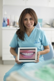 Dra. Vanessa Yazmín Aguilar Ramírez
Ced. Prof: 6052151
Especialista en Estética y Prótesis Bucal.
...