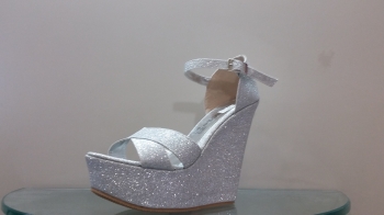 Liz Guerrero Boutique 
Tel: (222) 285.5211
 Email: adelita.carcamo@yahoo.com.mx - Liz Guerrero Bou...