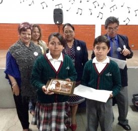 El trabajo en equipo es fundamental en el colegio Loyola. - Colegio Loyola - Puebla