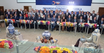 Hombro a hombro por Puebla y los poblanos. - Consejo Coordinador Empresarial - CCE - Puebla