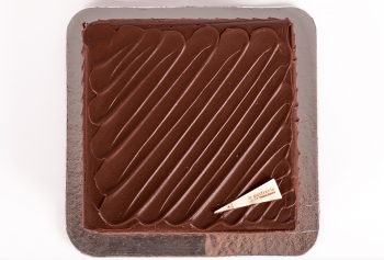 Pastel de chocolate relleno de chocolate - La Postrería - Puebla