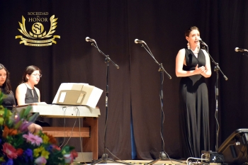 En la ceremonia disfrutamos del talento de los integrantes de Ópera UDLAP - Colegio Americano de Pue...