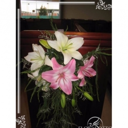 Arreglo floral en la iglesia - Florería - Flor de Lotto - Puebla