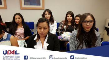 Alumnos de la Universidad de América Latina se encuentran participando en el #TercerCongresoLatinoam...