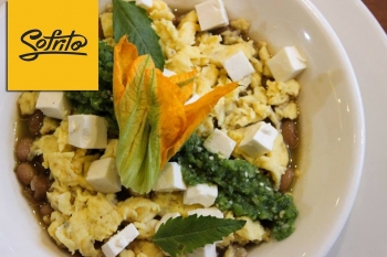 Ensalada con queso Sofrito - Sofrito - Cocina Tradicional Mexicana - Puebla
