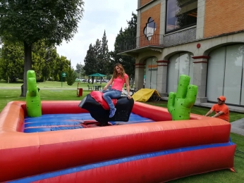 TORO MECANICO 4 X 4 MTS
INFORMES 2223551984 - GEC Eventos - Puebla