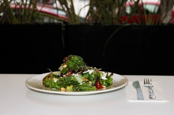 Ensalada con avellana - Sofrito - Cocina Tradicional Mexicana - Puebla