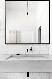 Espejos en molduras de Plástico con apariencia Madera,  para baños, exteriores o ambientes húmedos -...