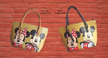 Bolsos con diseño de Disney.Amploas de vini-piel de línea.Con cierres a las laterales la puedes ampl...