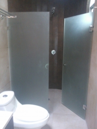 CANCEL DE BAÑO TEMPLADO DE 9.7 MM DE ESPESOR, EN CRISTAL SATINADO. - Grupo Espacios Creativos - Pueb...