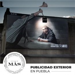 Hasta para promocionar una serie hay que tener ingenio.

SOMOS GRUPO MÁS - Publicidad Exterior en ...