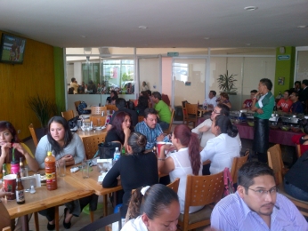 El Rinconcito de Plaza Atrium, lunes de menú ejecutivo, martes de taquiza, miércoles pozolero, jueve...