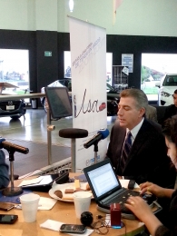 Durante la entrevista - Agencia de Autos Mazda Angelópolis - Puebla